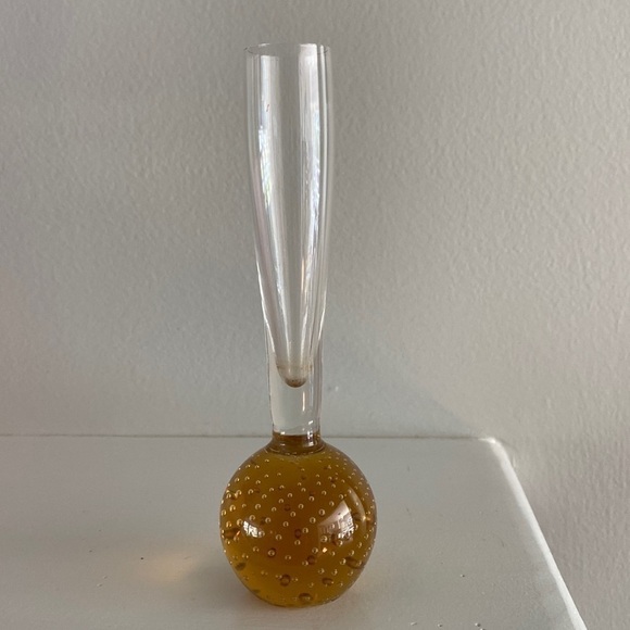 COPY - Vintage MCM Handcrafted Controlled Bubble 6” Glass Bud Vase Amber Base - Picture 1 of 6